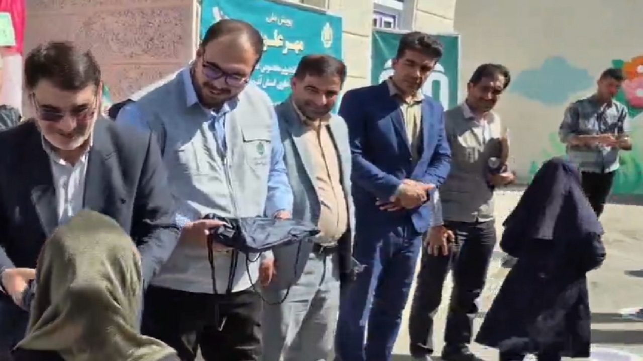 پیام آذری