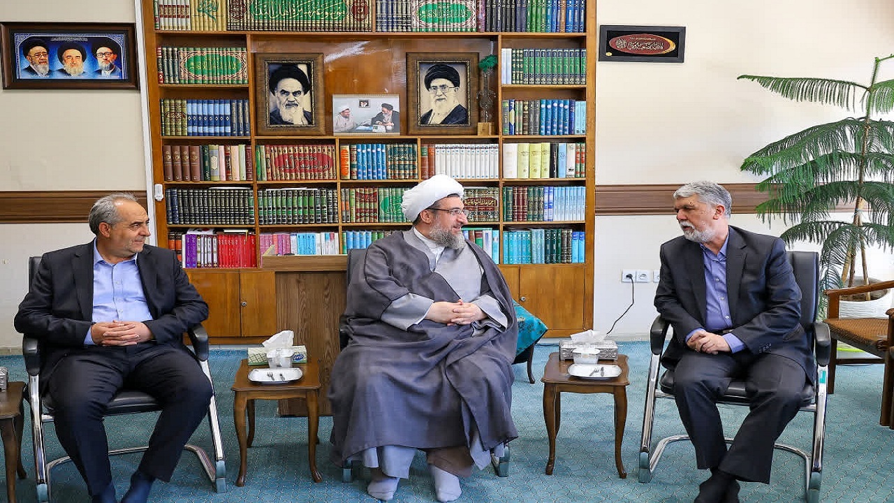 پیام آذری