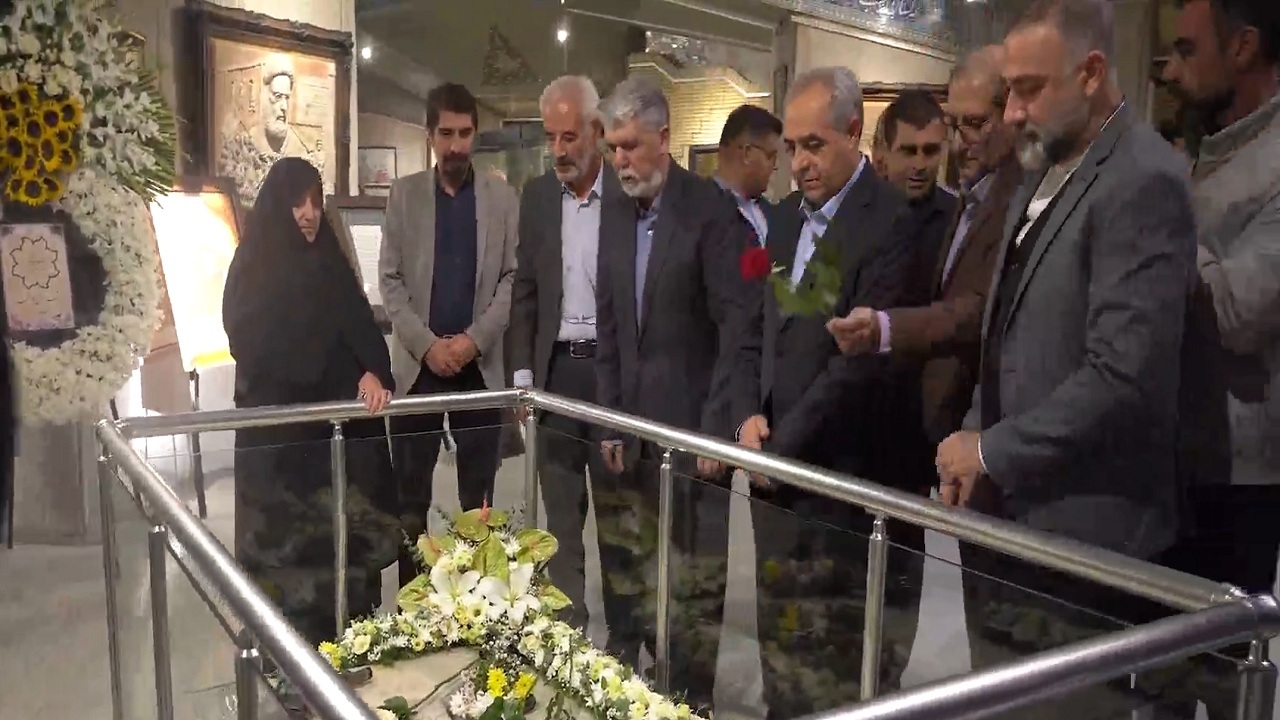 پیام آذری