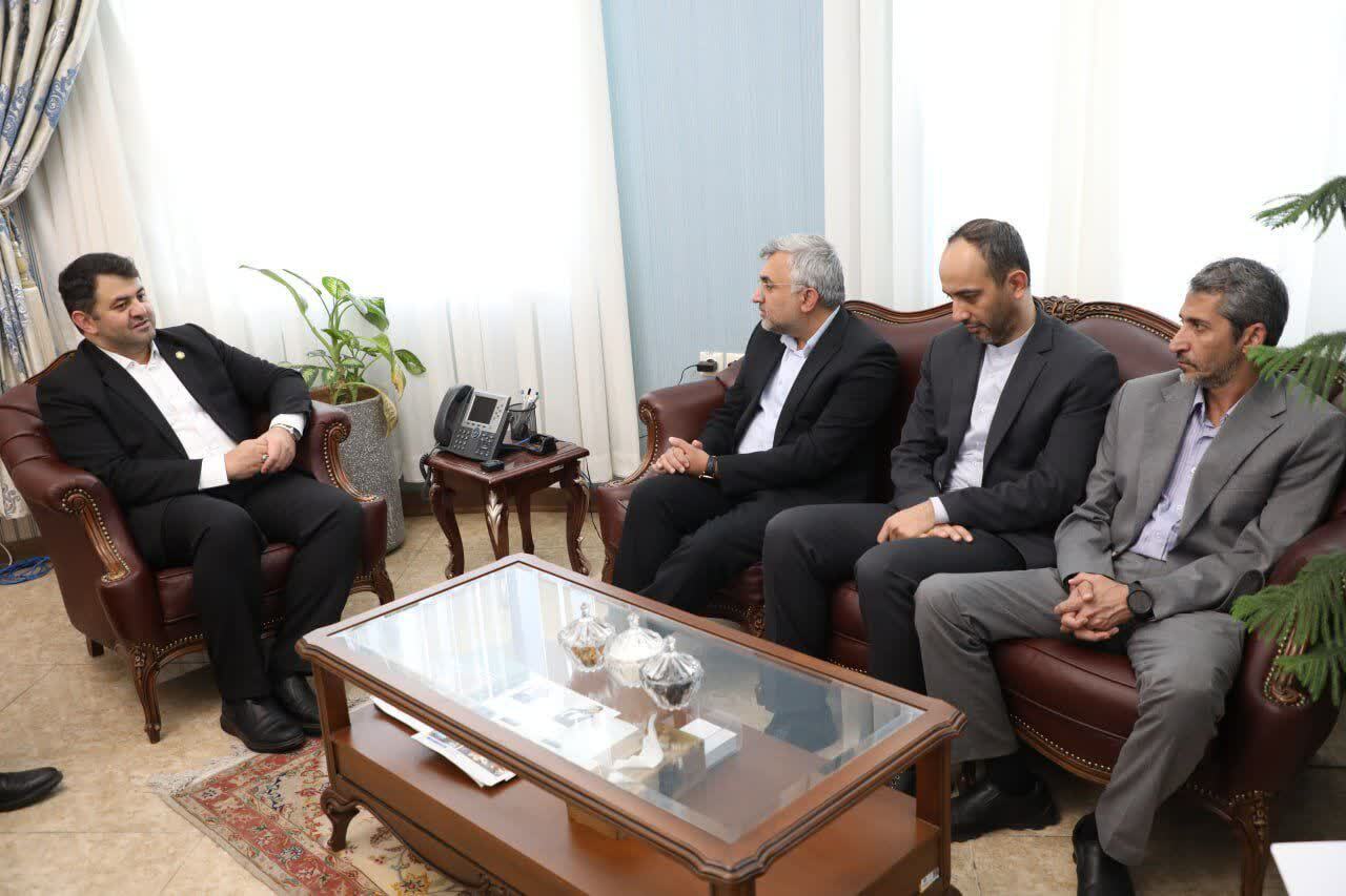 پیام آذری