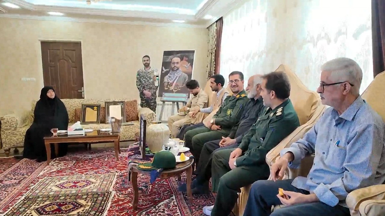 پیام آذری