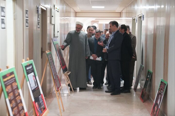 برپایی نمایشگاه عکس و پوستر«ما فاتحان میدانیم» در دانشگاه محقق اردبیلی