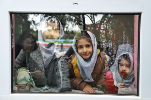 پیام آذری