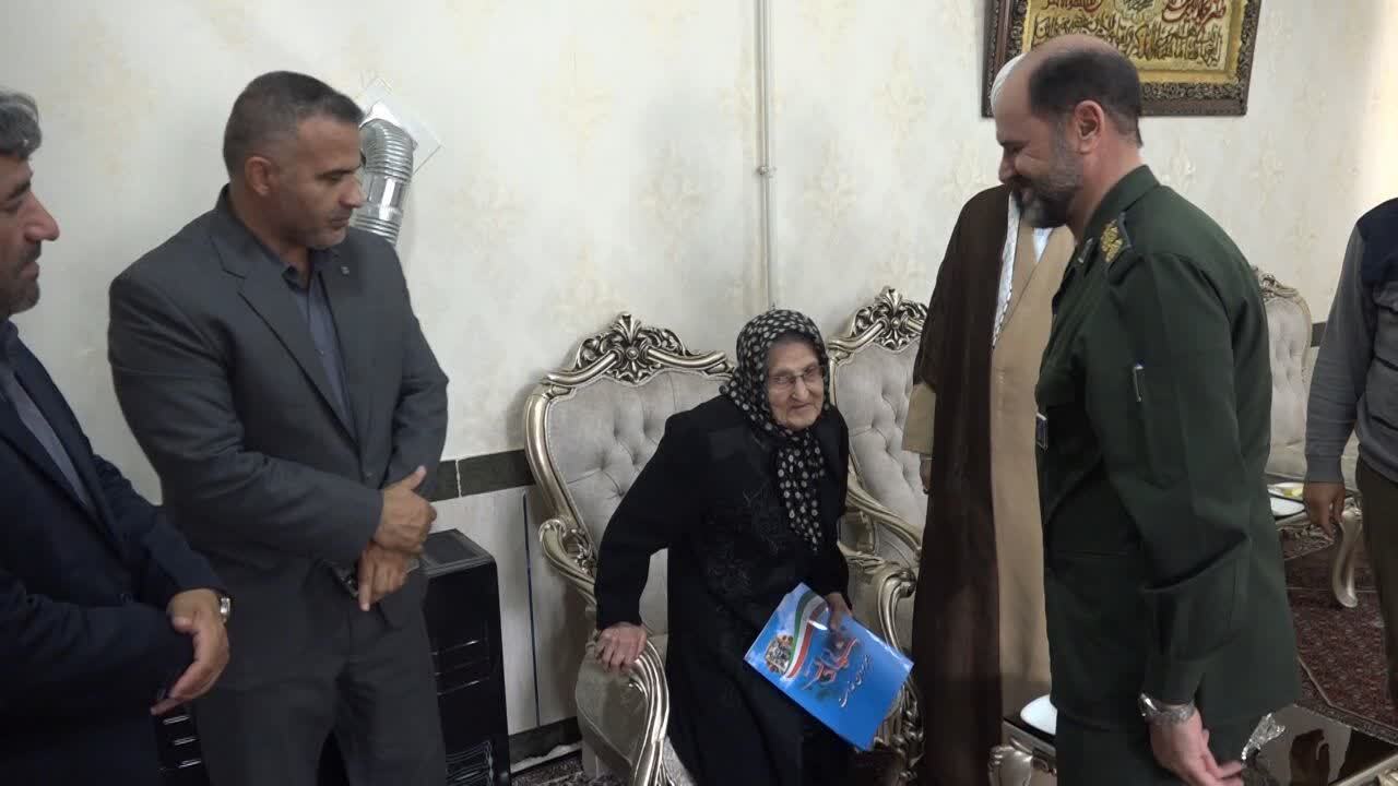 پیام آذری