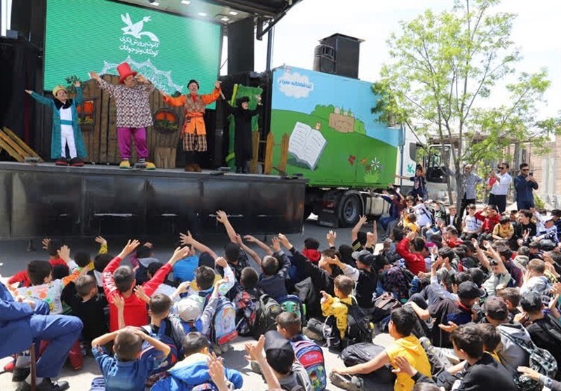 پیام آذری