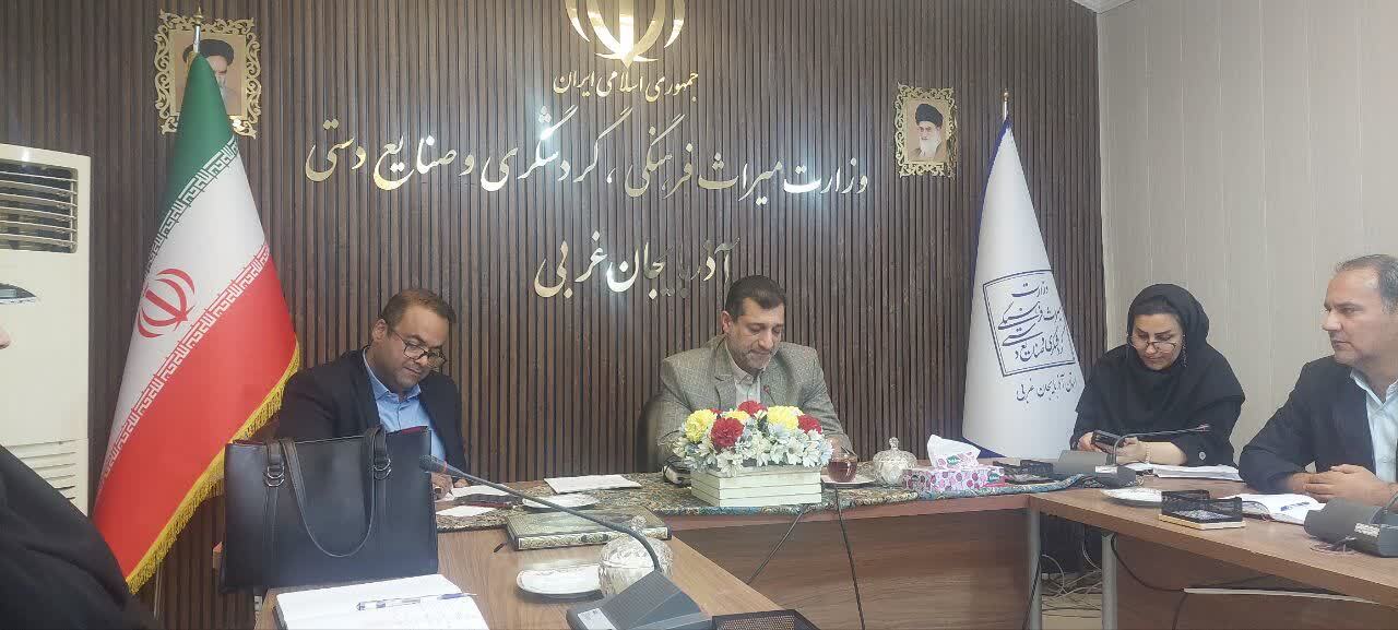 پیام آذری