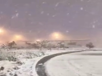 ارتفاع برف در ورزقان به بیش از ۱۰ سانتی‌متر رسید