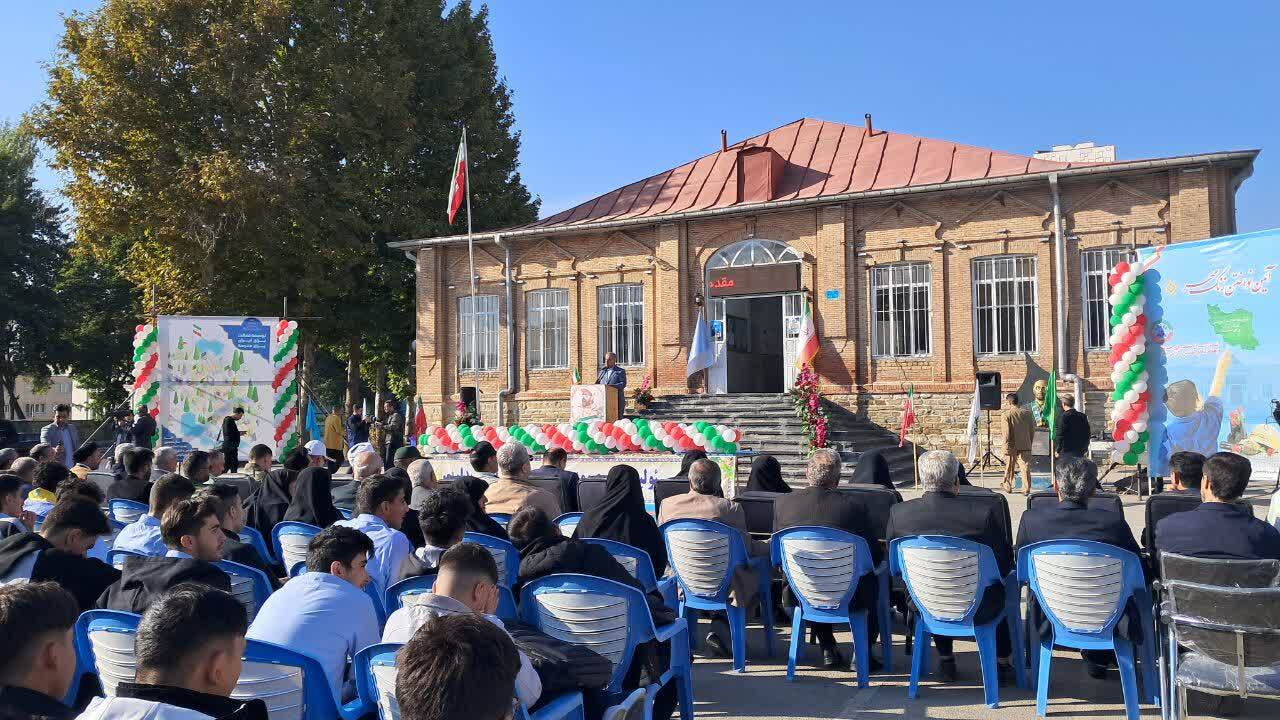 پیام آذری