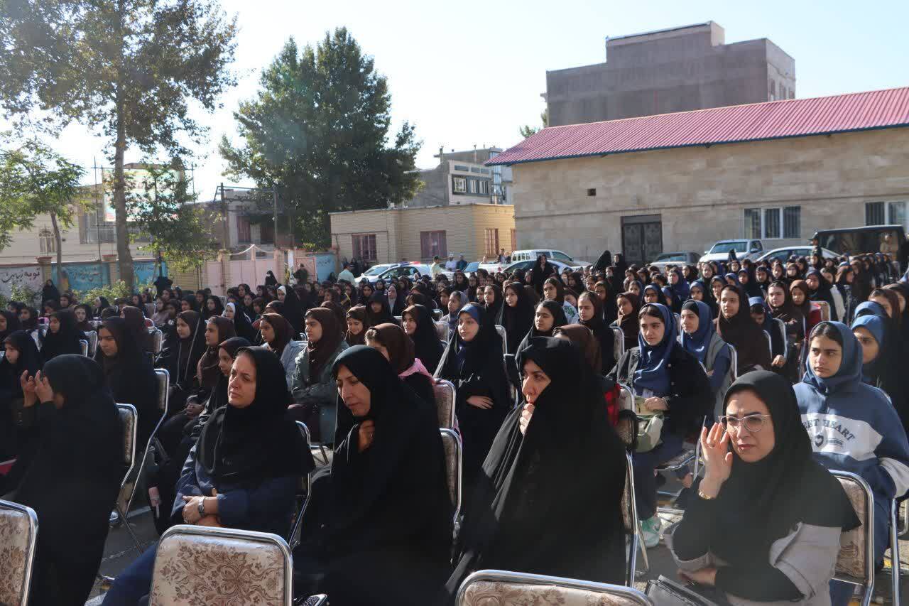 پیام آذری