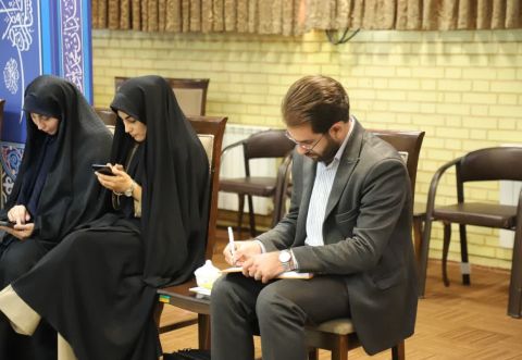پیام آذری