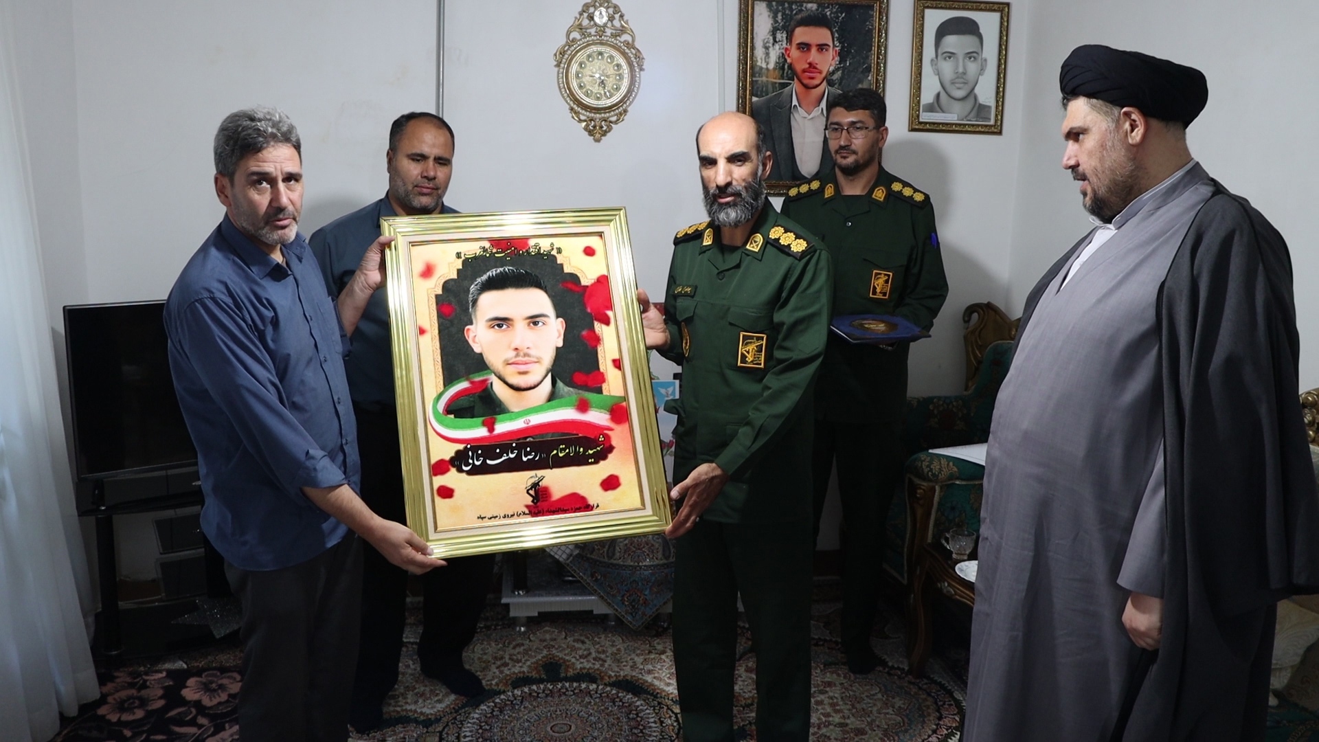 پیام آذری