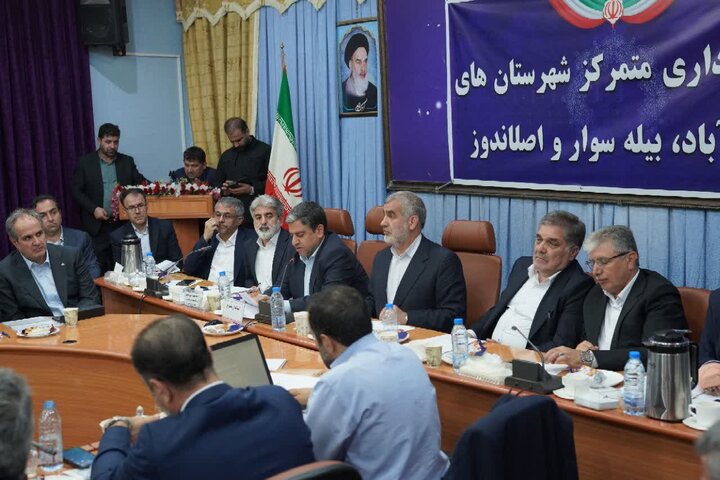 بدری: پیشرفت پروژه‌های راه و زیرساخت استان اردبیل پیگیری می‌شود