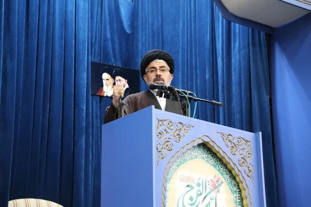 پیام آذری