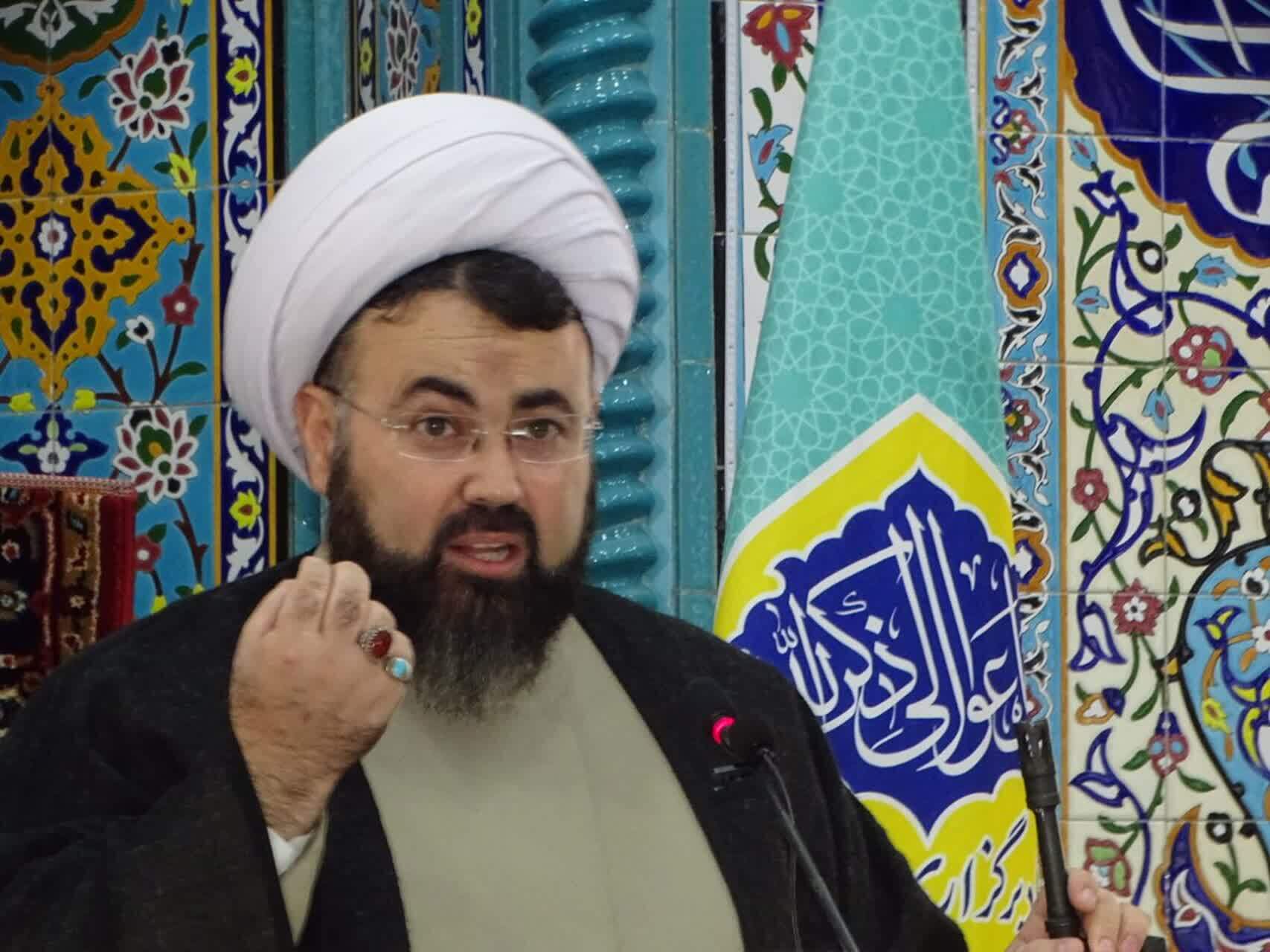 پیام آذری