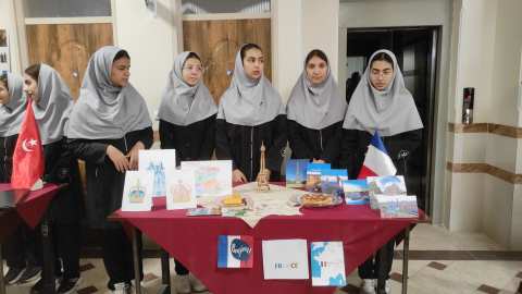 پیام آذری