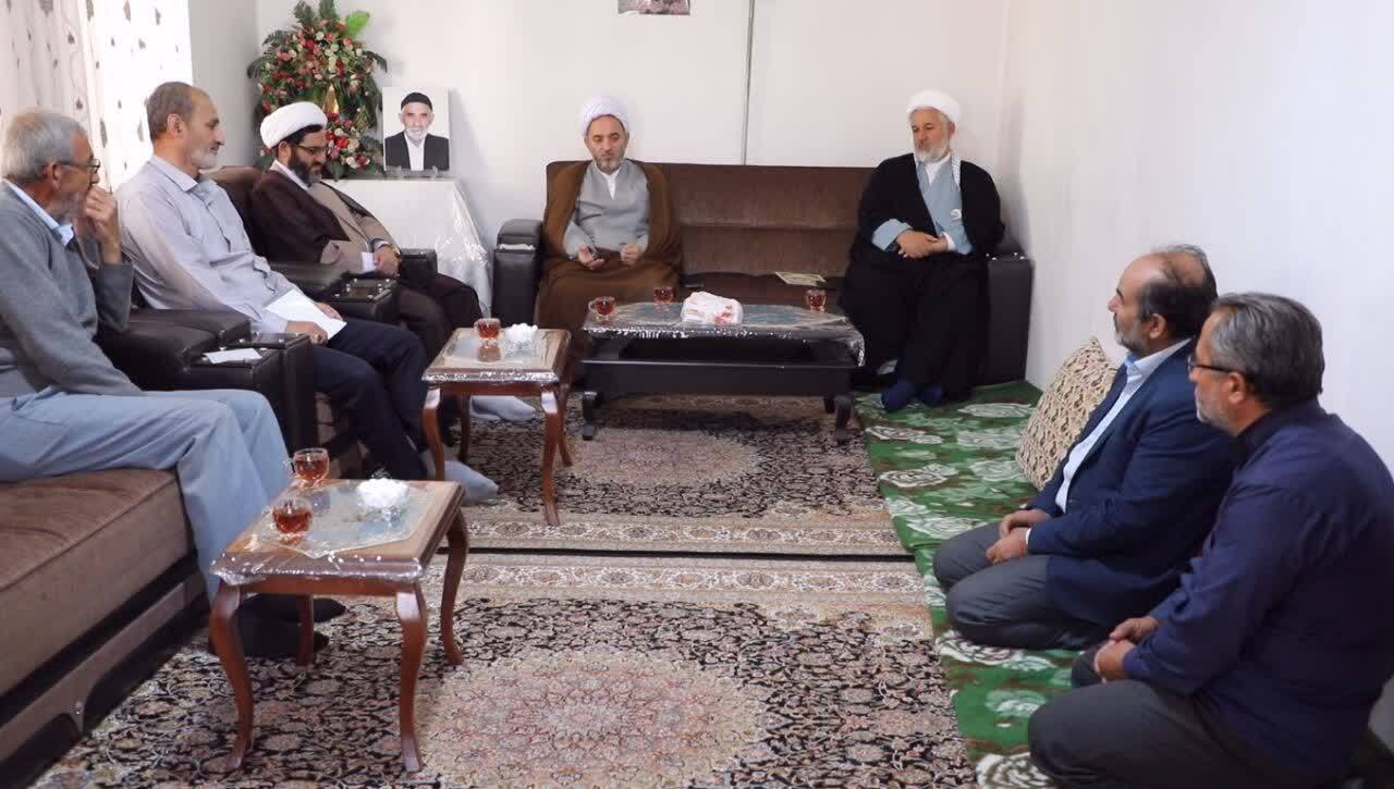 پیام آذری