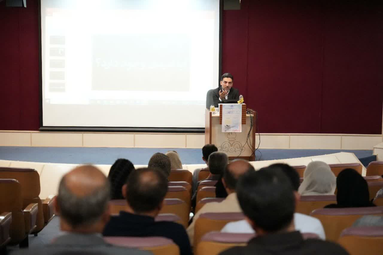 پیام آذری