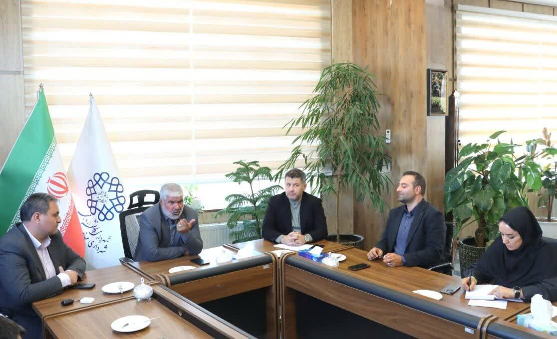 پیام آذری