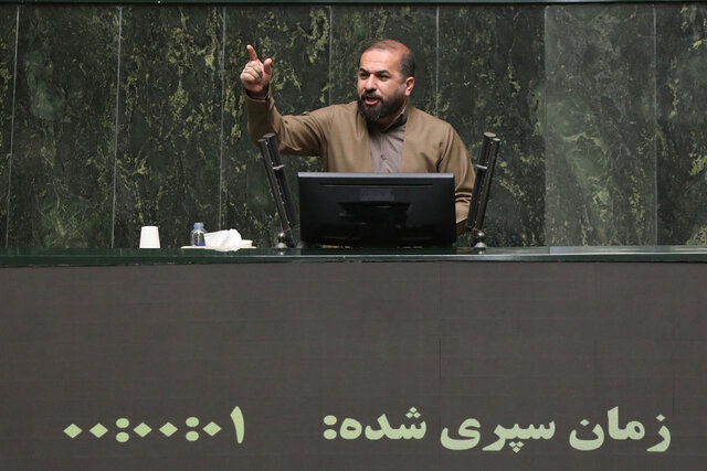 نماینده پیرانشهر: تعطیلی پنجشنبه‌ها در استان آذربایجان غربی اعمال نشده است