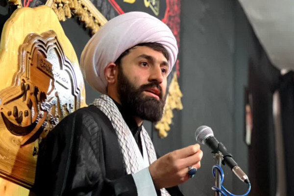 پیام آذری