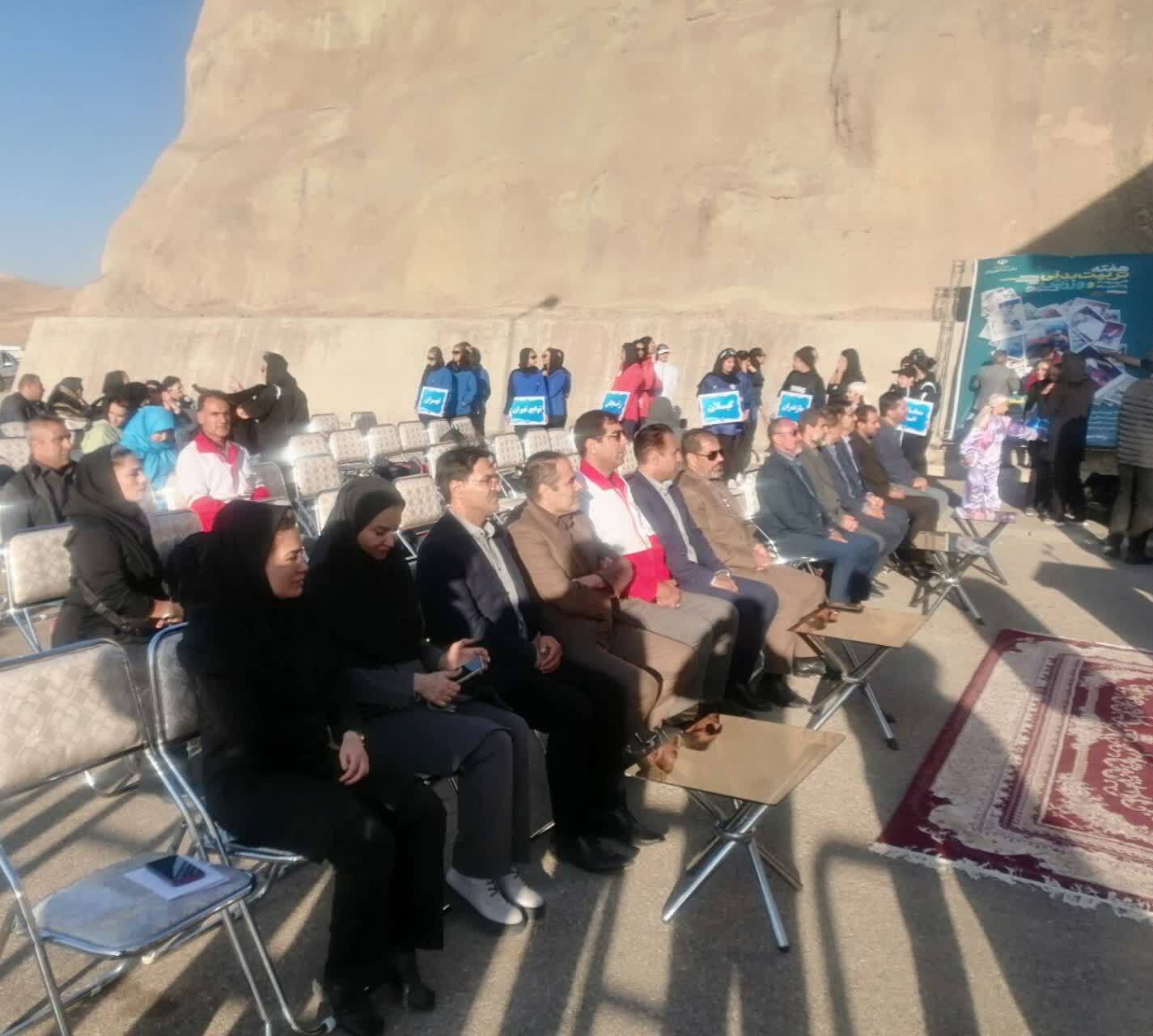 پیام آذری