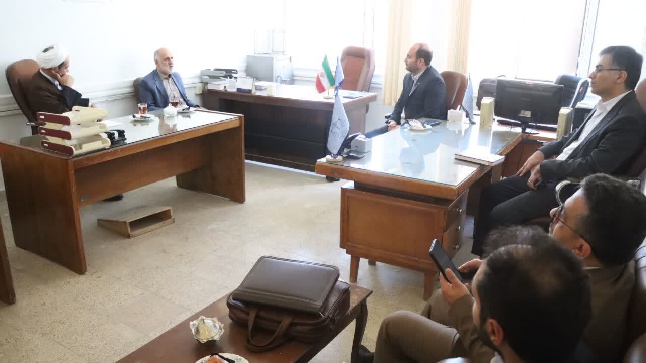 پیام آذری