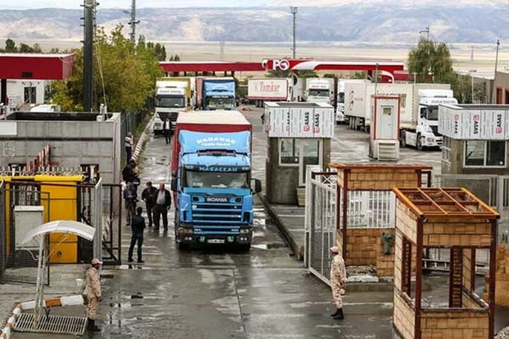 آزادی:۲۲ هزار دستگاه ناوگان ترانزیتی از مرز بازرگان تردد کرده اند