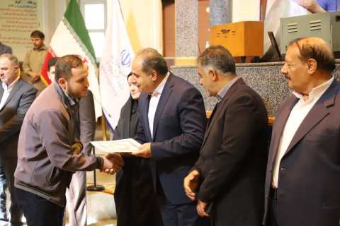 پیام آذری