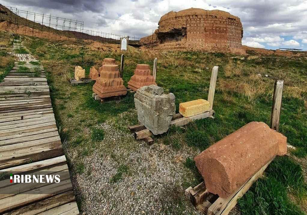 پیام آذری