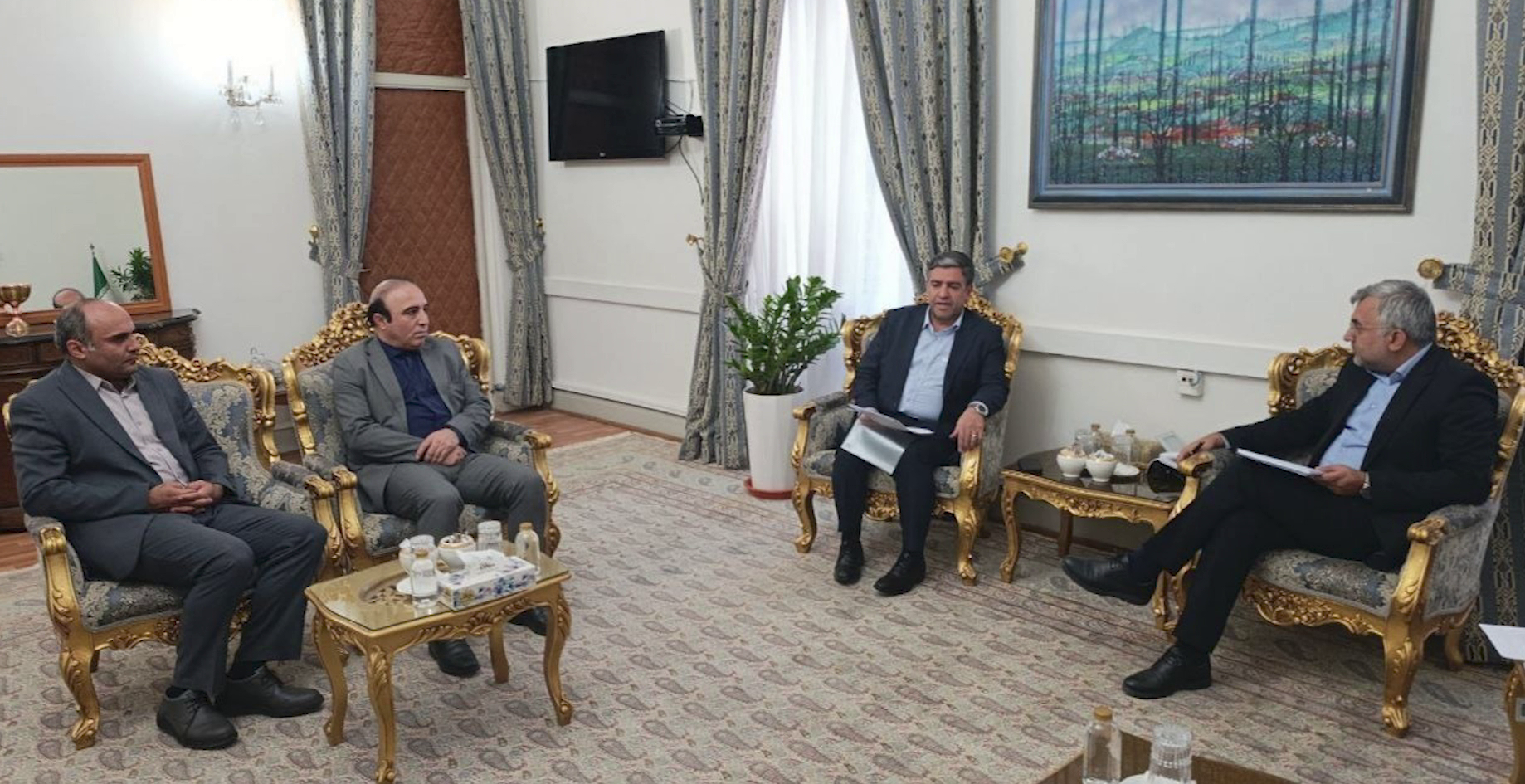 پیام آذری