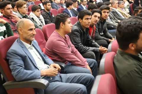 پیام آذری