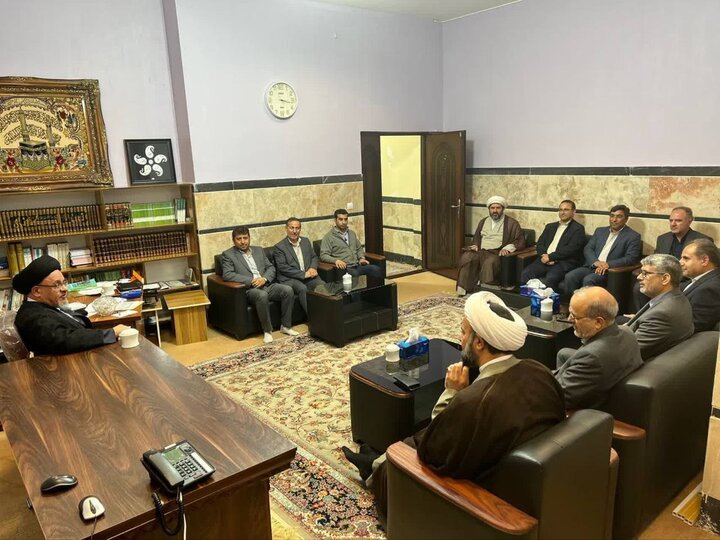 پیام آذری