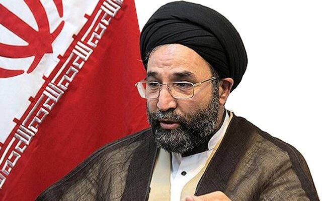 ذاکر: حق آبه دریاچه ارومیه بازگردد؛ کمبود ۲۷۰۰ تخت بیمارستانی