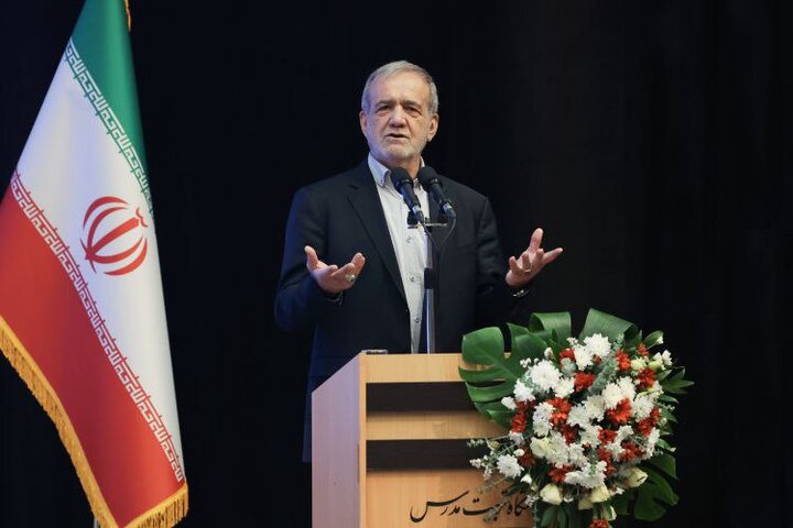 پزشکیان:راه برون رفت ازتحریم ها صادرات وتولید است؛ وحدت مزیت قدرت کشور