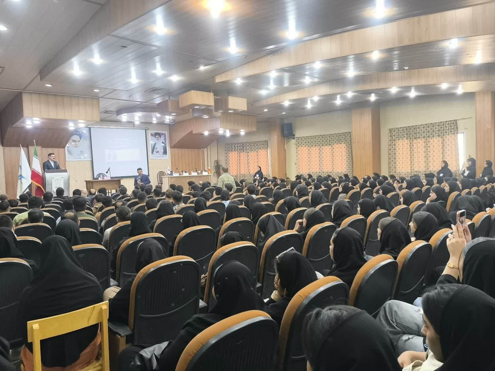 پیام آذری