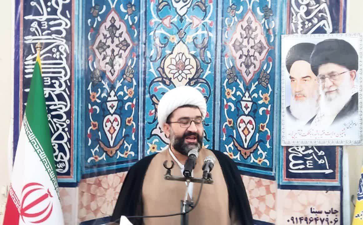 پیام آذری