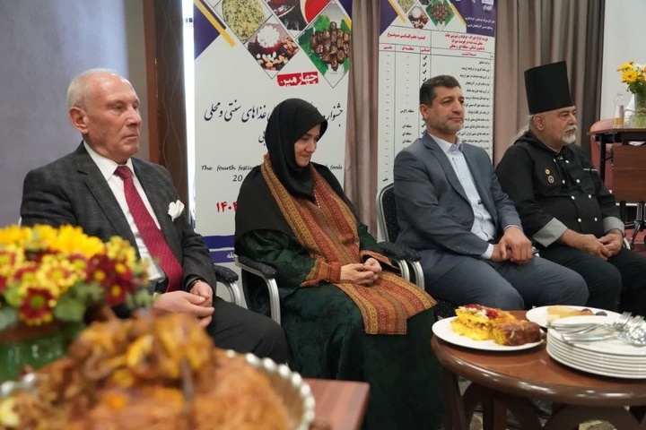پیام آذری