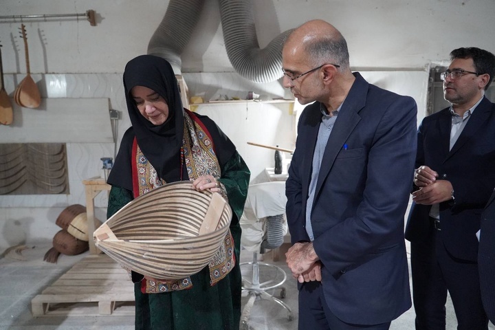 پیام آذری