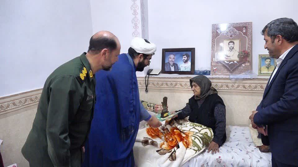 پیام آذری