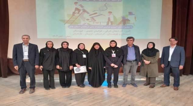 تجلیل از دانشآموز برگزیده آذربایجان شرقی در دومین کارسوق ملی طراحی دارو