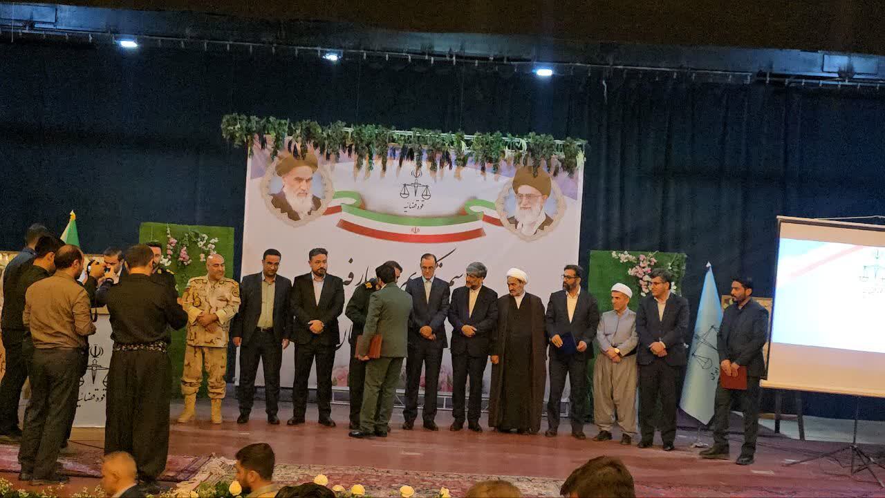 پیام آذری