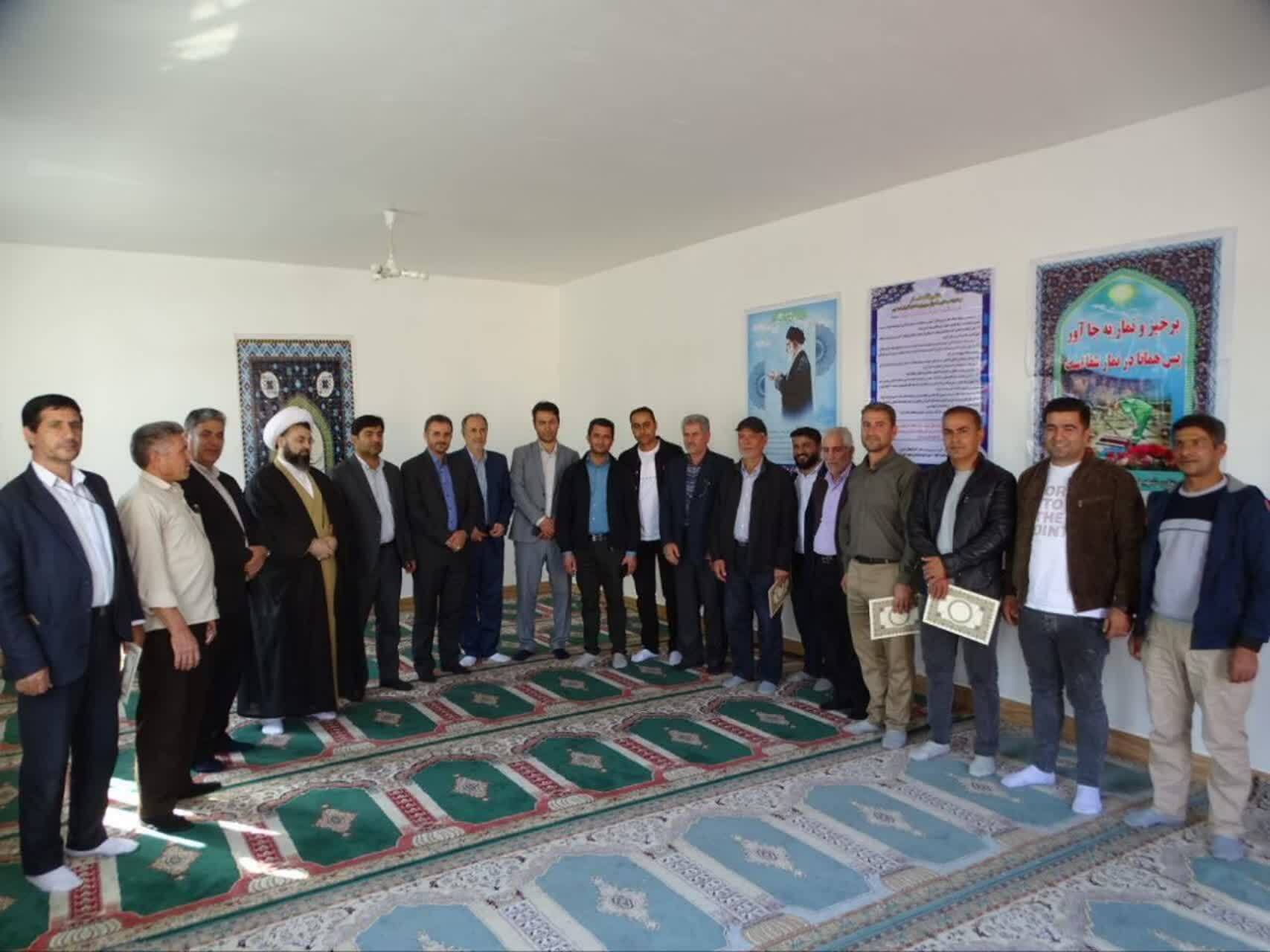 پیام آذری