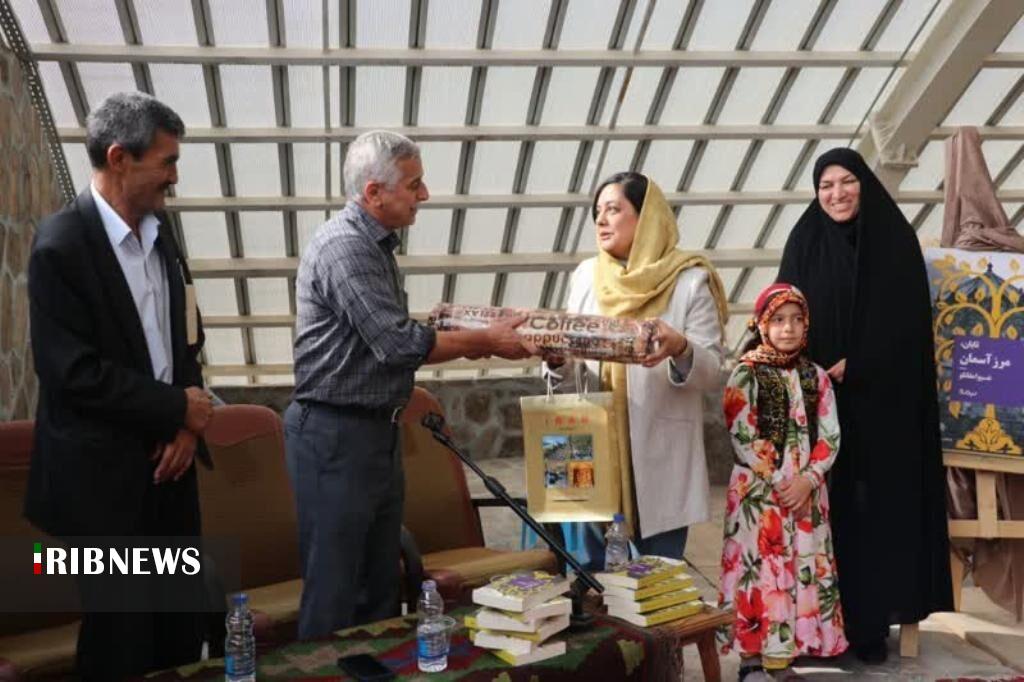پیام آذری