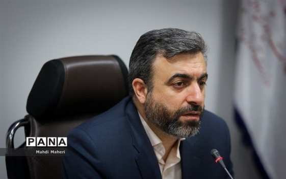 امروزه باور، هویت و اندیشه دانش‌آموزان بیش از گذشته در معرض چالش‌ قرار گرفته است