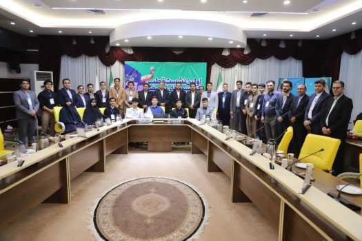 نقدهای صریح، پیشنهادهای سازنده و دغدغه‌های جدی در نشست قطبی مجلس دانش‌آموزی