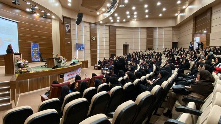 محمدلو: سلامت بانوان اردبیل محور اصلی خانواده وتوسعه نشاط اجتماعی است