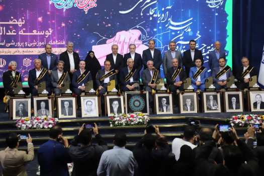 تعهد ۱۹۰۰ میلیارد تومانی خیرین برای توسعه مدارس آذربایجان شرقی در بیست‌وهفتمین همایش خیرین مدرسه‌ساز