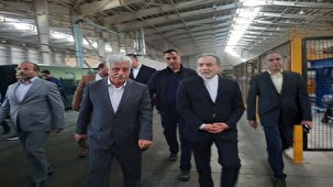 بازدید وزیر امور خارجه از کارخانه شیشه در آذربایجان شرقی