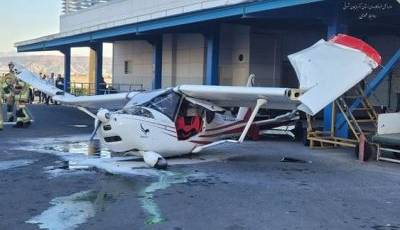 حادثه در فرودگاه تبریز؛ برخورد هواپیما با یک ساختمان