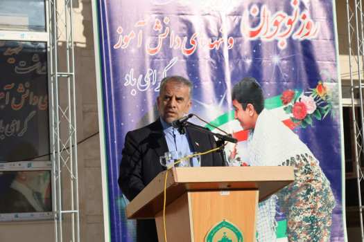 دانش آموزان تیرهای آگاهی‌اند که قلب تاریکی را می‌شکافند